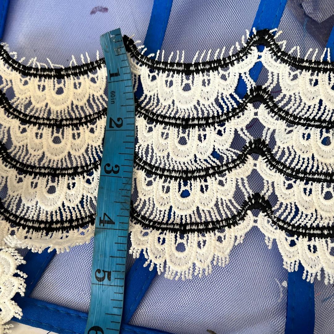 LAYER LACE TRIMMING