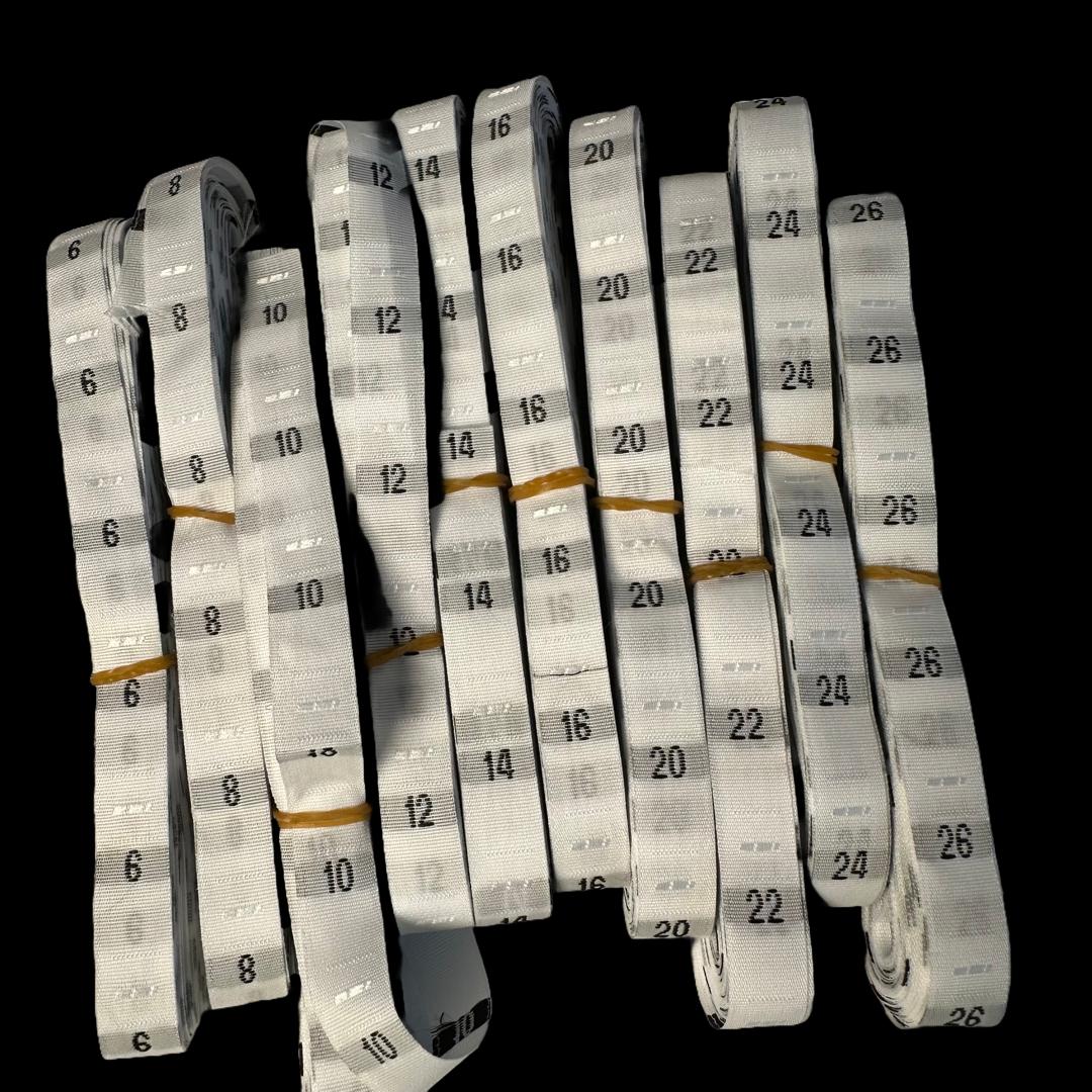 WOVEN SIZE LABEL NUMBER WHITE