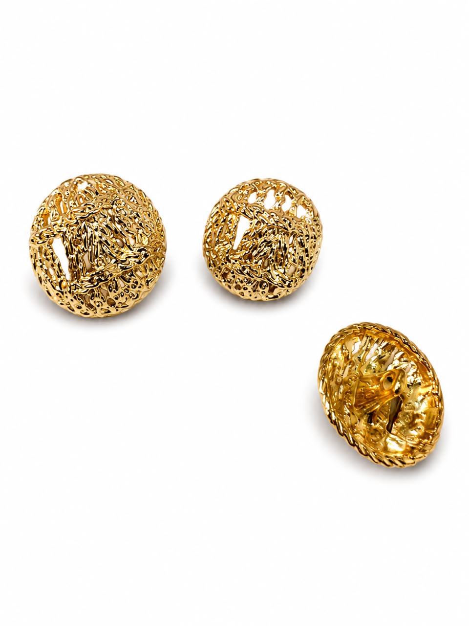 INTERWOVEN METAL BUTTON GOLD