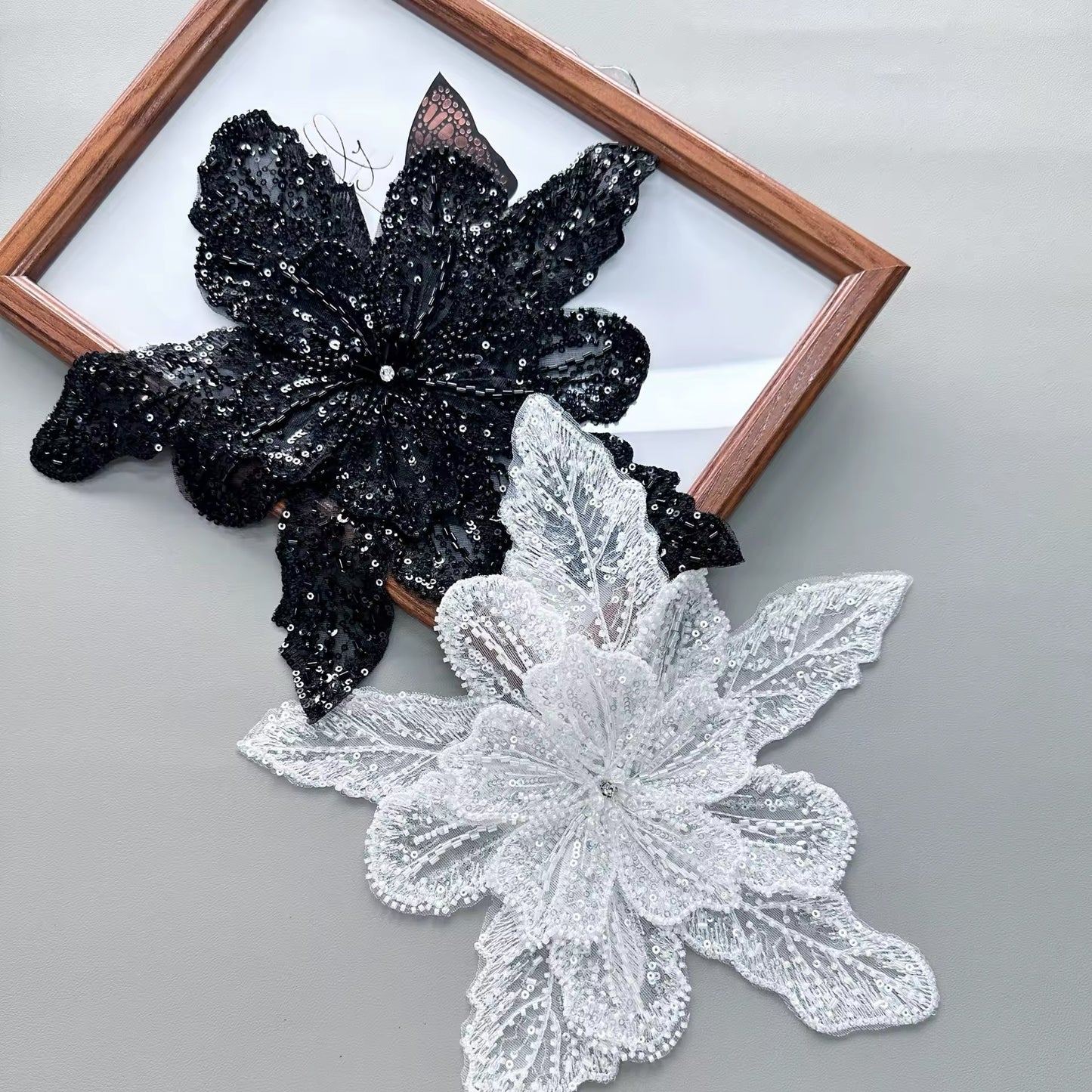 STARSTUD BEADED APPLIQUE