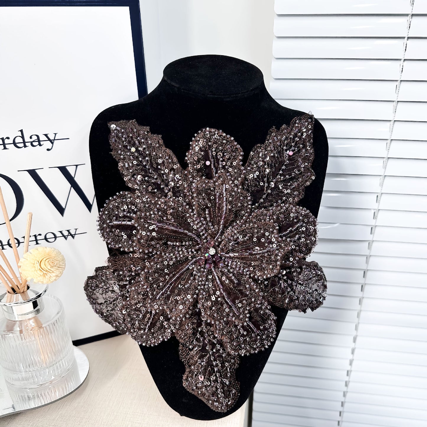 STARSTUD BEADED APPLIQUE