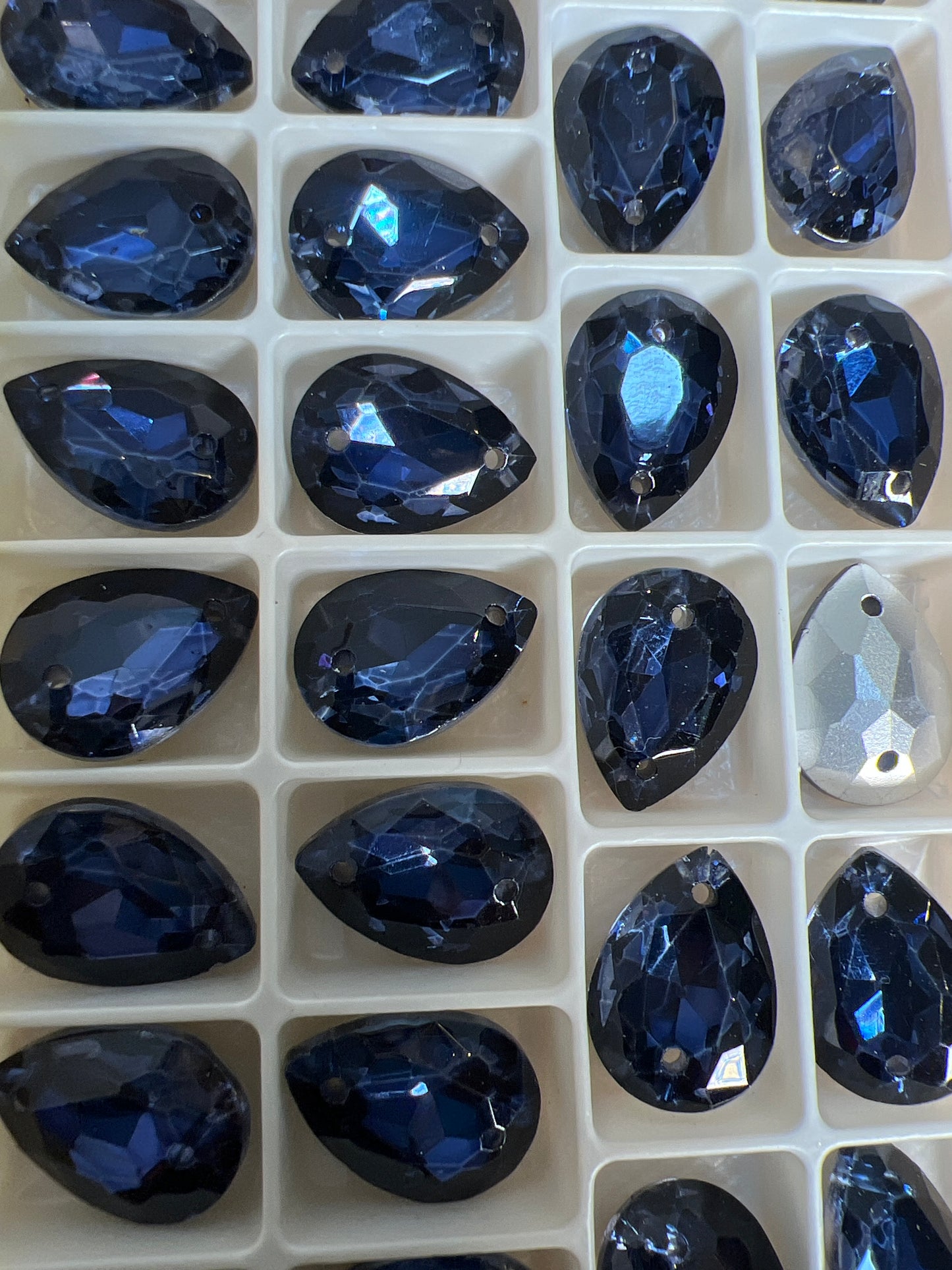 TEARDROP REAL CRYSTAL SEW ON 13 X 18MM REAL GLASS
