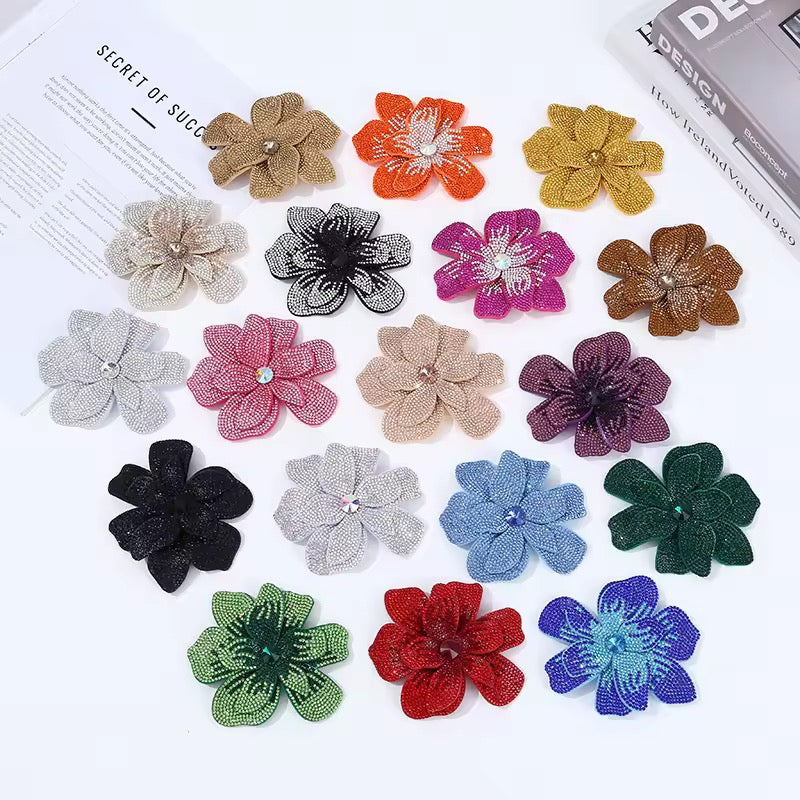 RADIANT RHINESTONE FLOWER SMALL