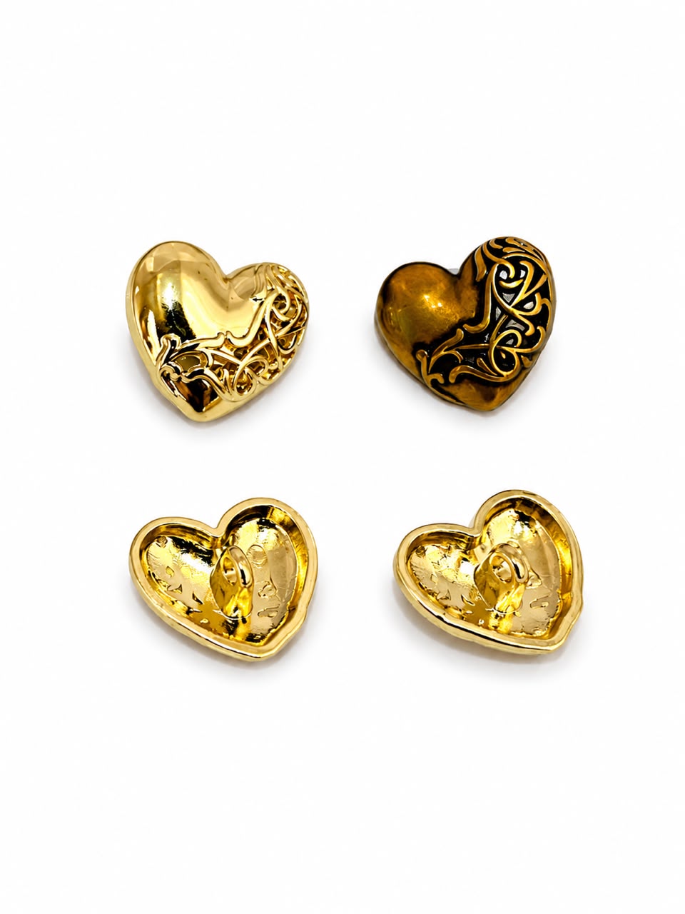 LOVE METAL BUTTON