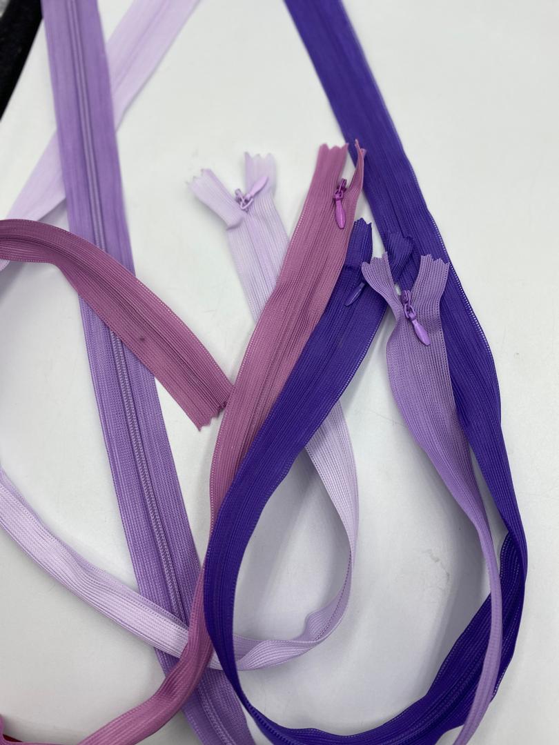 INVISIBLE ZIPPERS (ZIPS) 24 INCHES