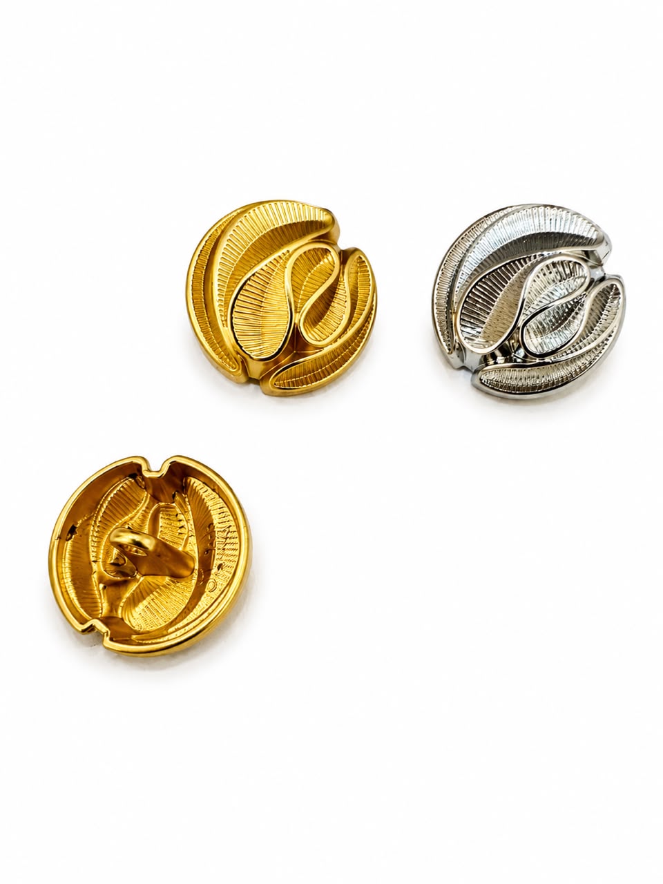 SWIRL METAL BUTTON