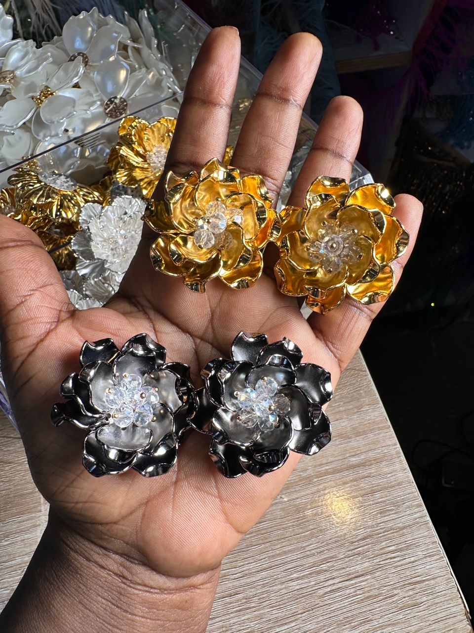 ACRYLIC FLOWER DESIGNS