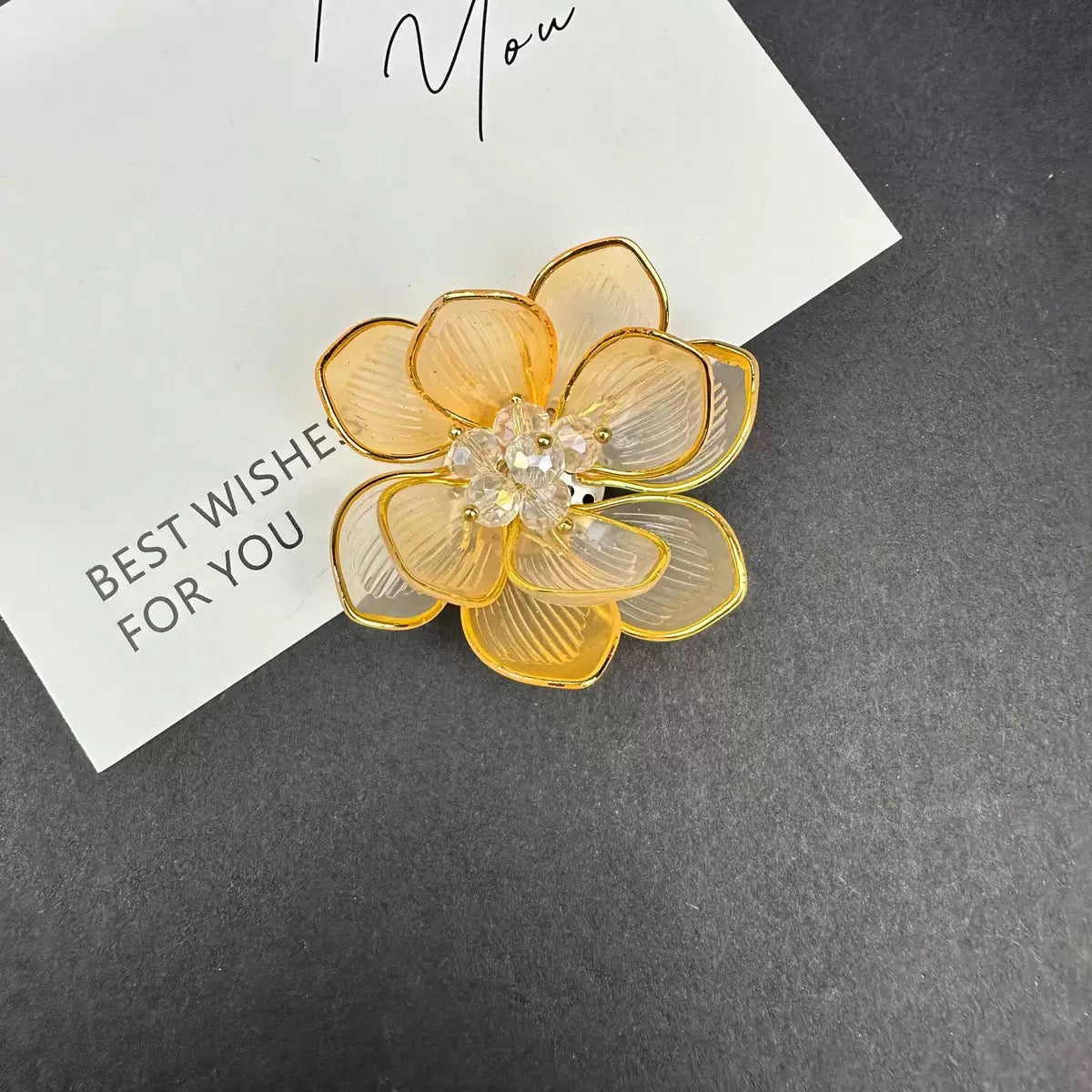 GOLD OUTLINE ACRYLIC FLOWER