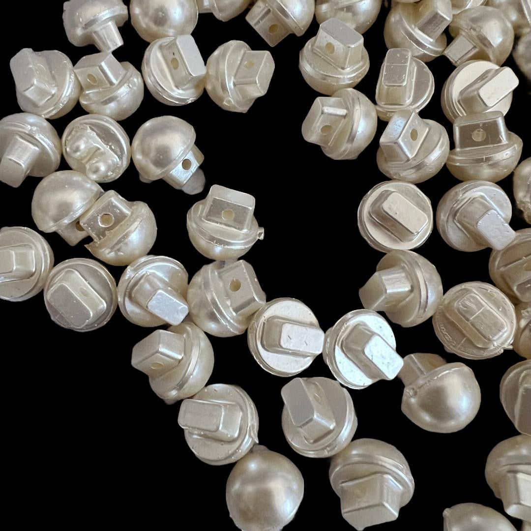 PEARL BUTTONS