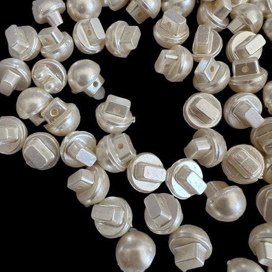 PEARL BUTTONS