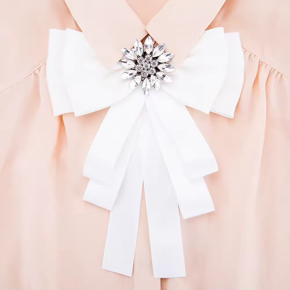 BOW BROOCH SILK WHITE WITH CRYSTAL