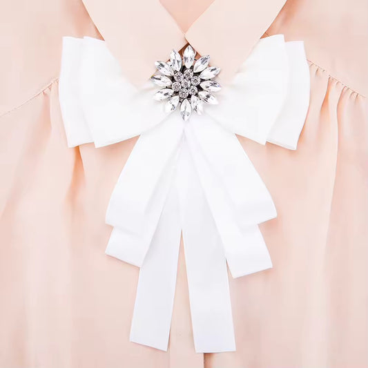 BOW BROOCH SILK WHITE WITH CRYSTAL