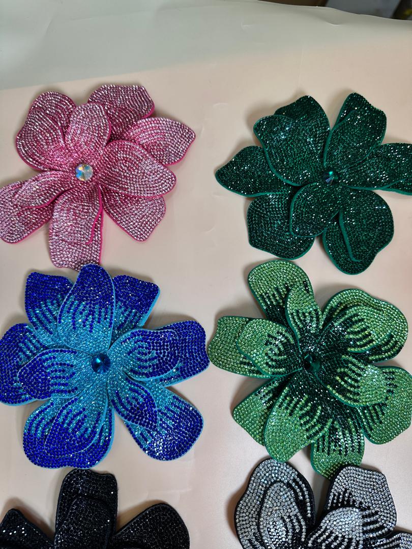 RADIANT RHINESTONE FLOWER BIG