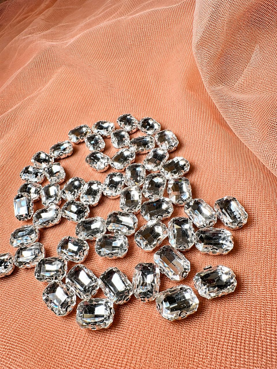 REAL CRYSTAL WITH CLAW SILVER
