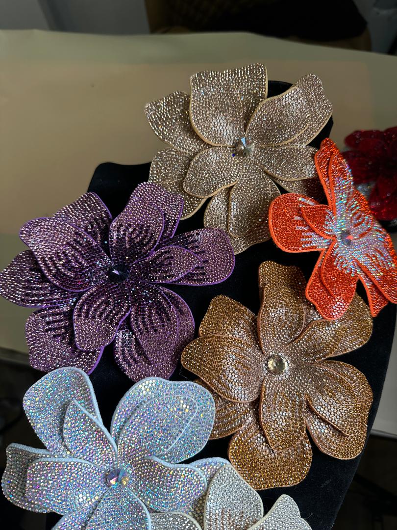 RADIANT RHINESTONE FLOWER BIG