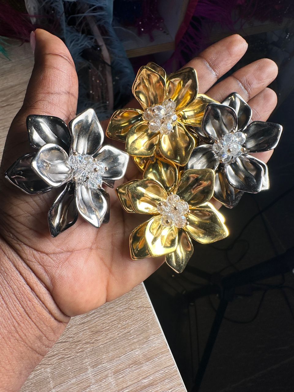 ACRYLIC FLOWER DESIGNS