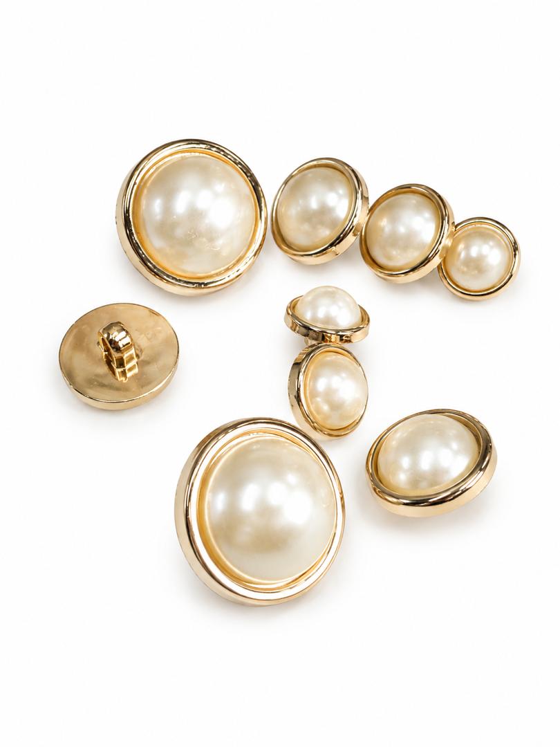 PENDANT BUTTON WITH PEARL