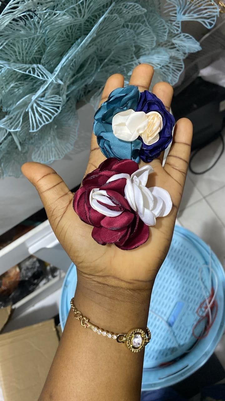 3D TWO TONE FLOWER